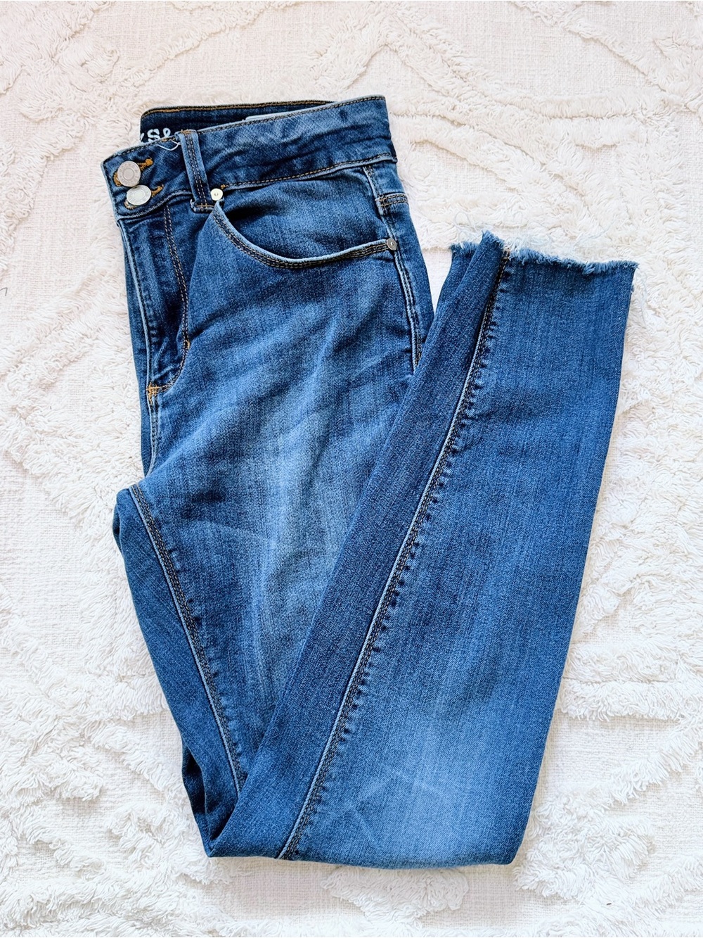 Rocks & Indigo Skinny Jeans Women’s 8P Medium Wash Raw Hem Stretch Denim